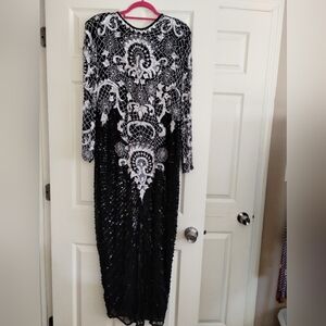 Cache Vintage 80's Glam Beaded Silk Black and White Patterned Long Sleeve Dress